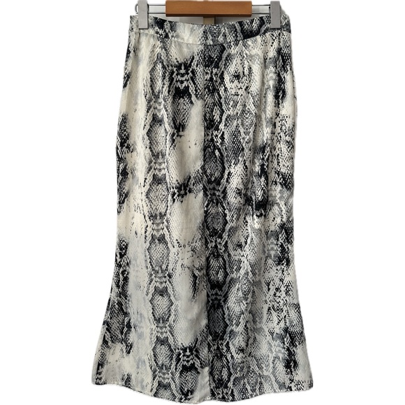 Missguided Snake Print Midi Skirt - Picture 2 of 4
